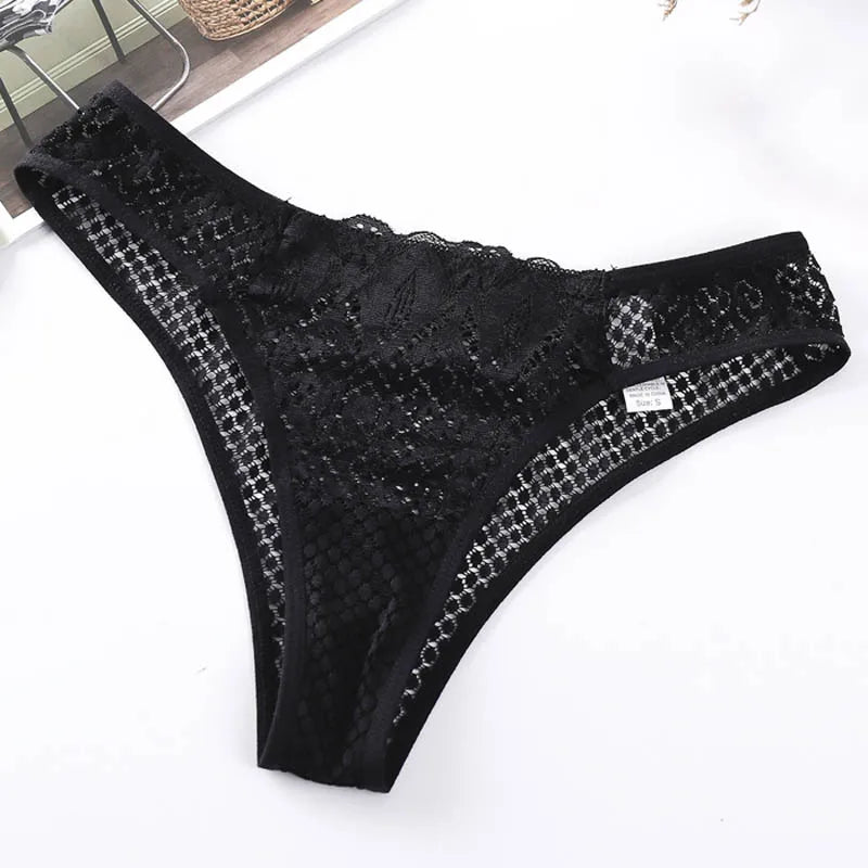 TERMEZY Culotte en dentelle sexy pour femme, taille basse, sous-vêtement transparent, string uni, lingerie douce et séduisante