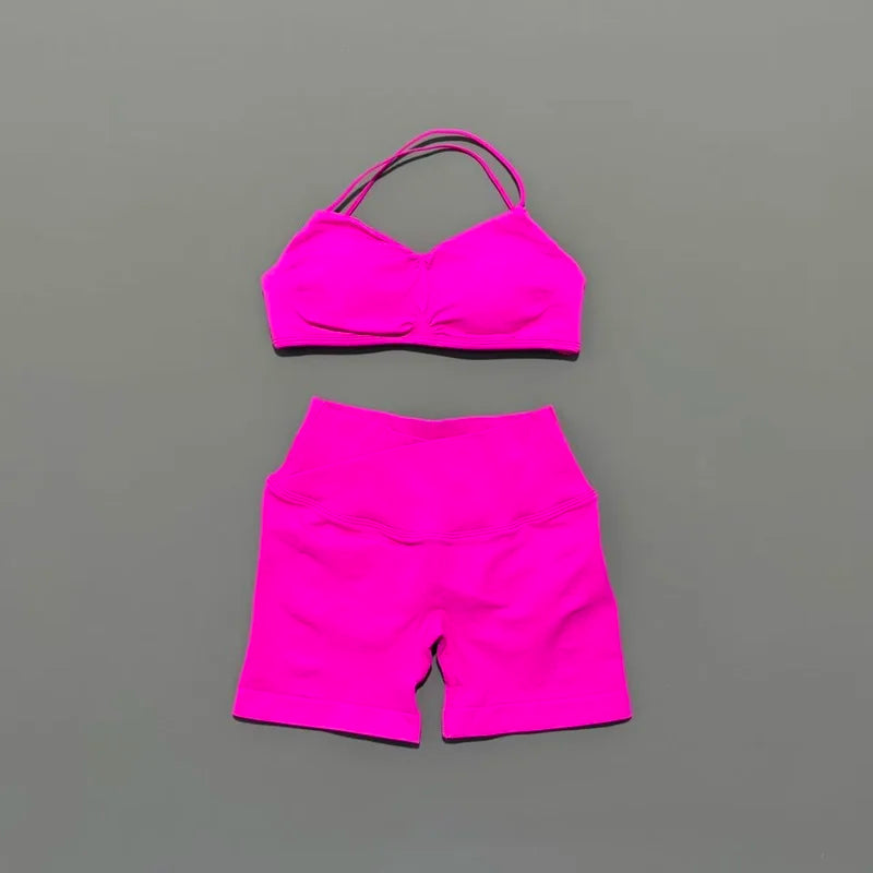 Ensemble de sport HISTELLO Vision 2 pièces pour femme : soutien-gorge de yoga à bretelles, short froncé, tenue de fitness et ensemble de yoga sans coutures.