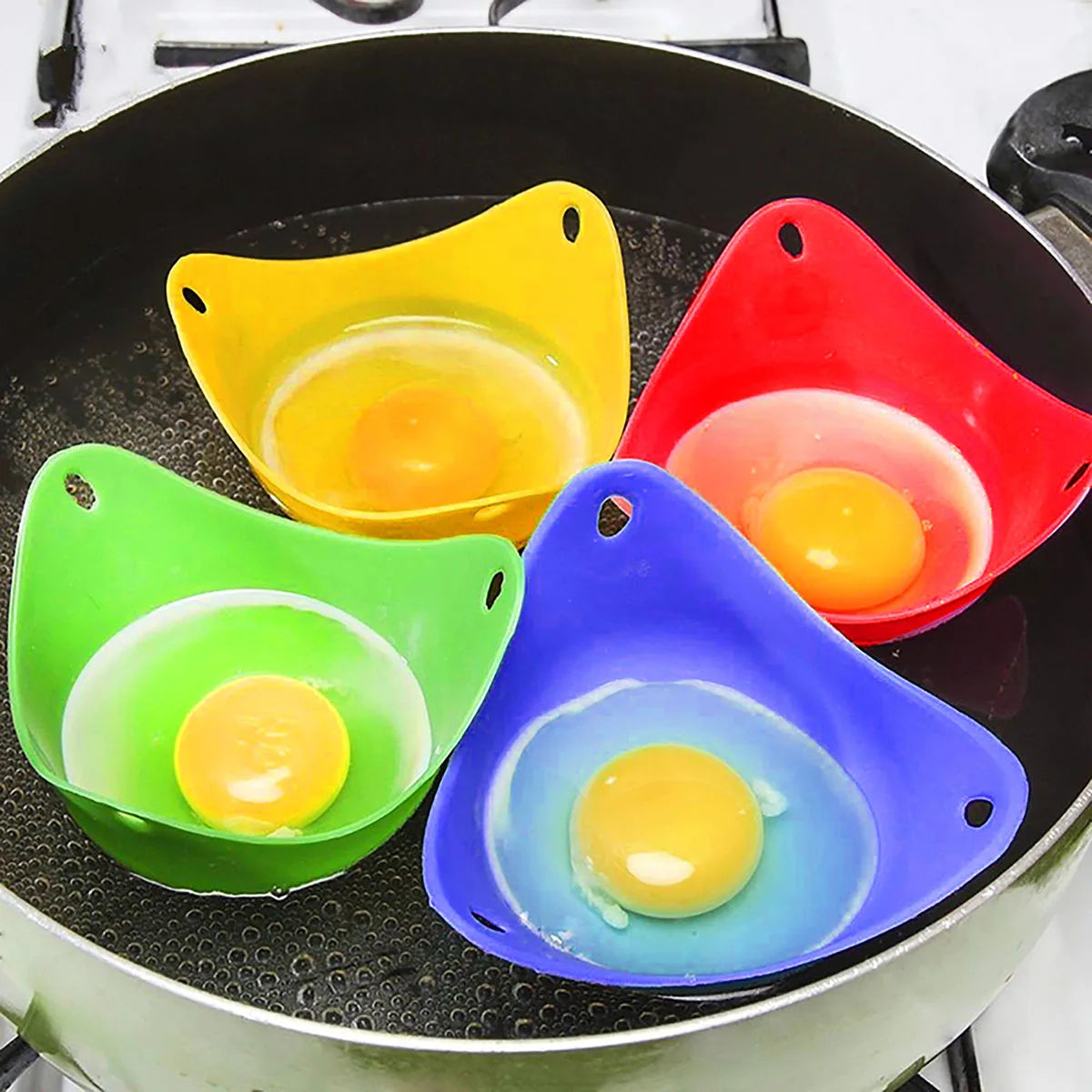 Moule à œufs pochés en silicone, compatible avec le micro-ondes, la friteuse à air et la cuisson sur la cuisinière.