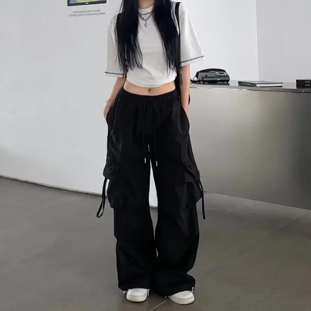 Pantalon cargo ample à jambes larges style vintage 2025, tendance Y2K, rétro hip-hop, idéal pour les trajets quotidiens et les joggings.