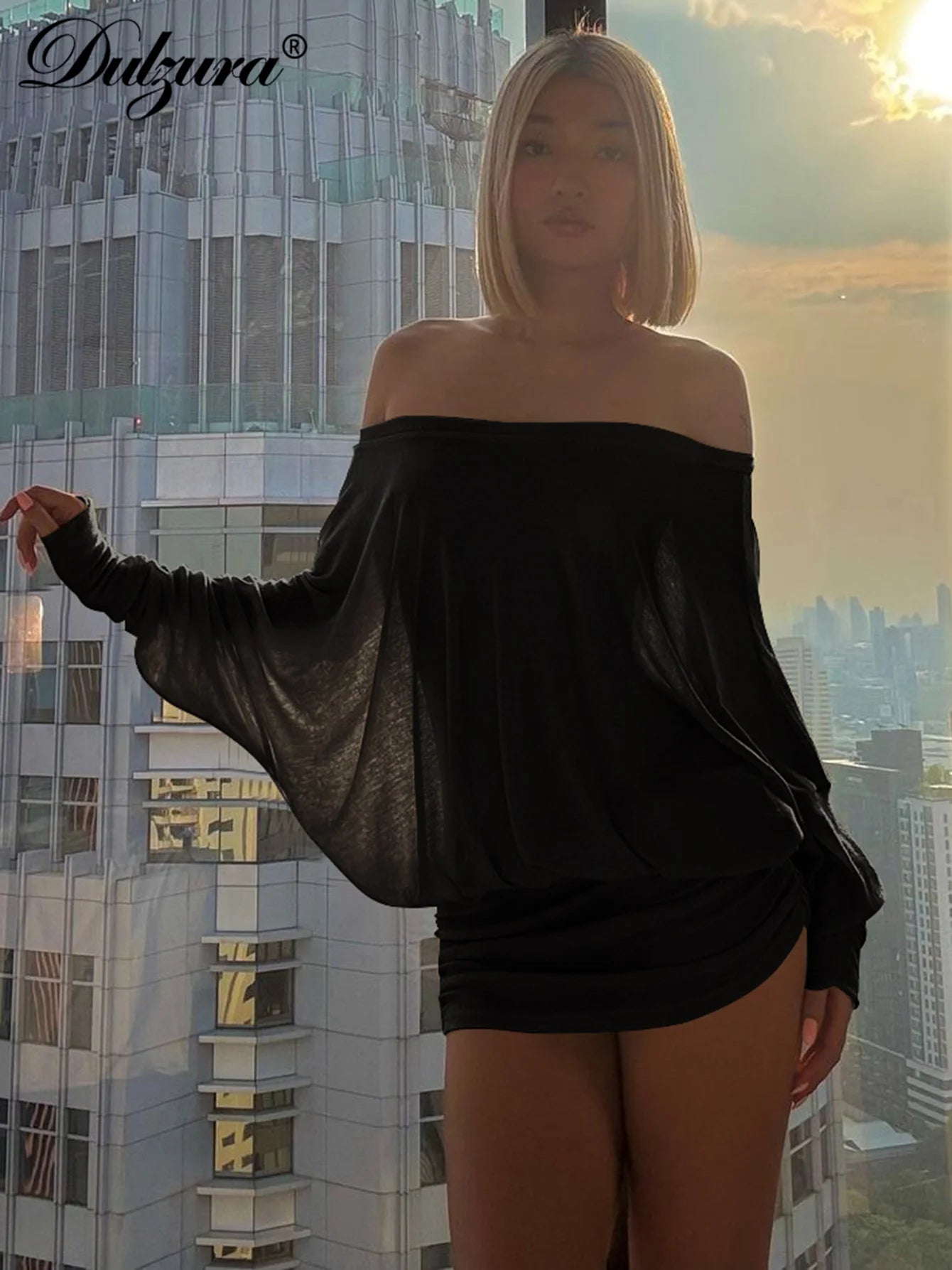 Robe mini Dulzura à épaules dénudées et manches longues, ornée de patchwork froncé, pour femme, tenue sexy, élégante et décontractée idéale pour les soirées et les clubs, printemps-été.