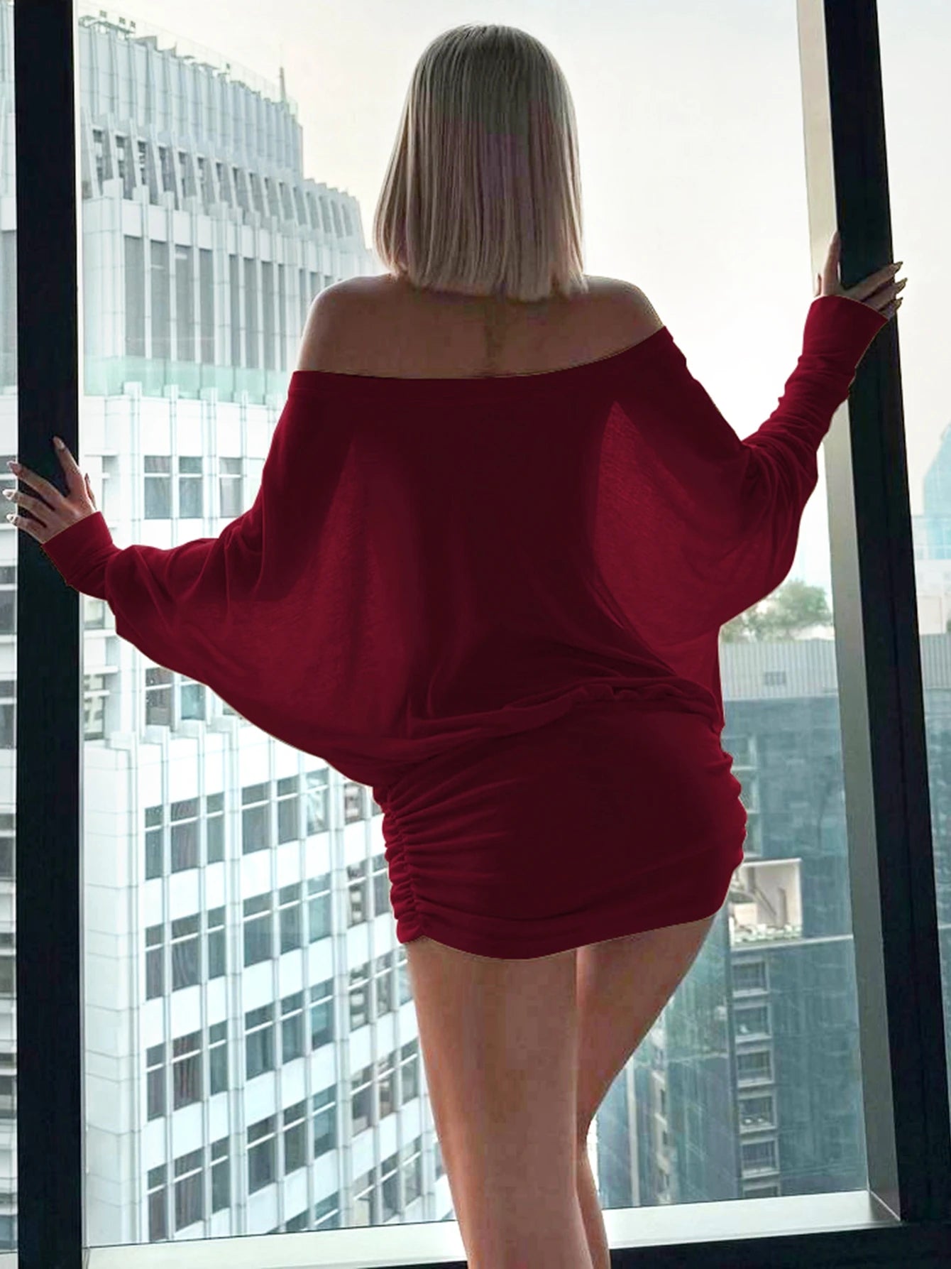 Robe mini Dulzura à épaules dénudées et manches longues, ornée de patchwork froncé, pour femme, tenue sexy, élégante et décontractée idéale pour les soirées et les clubs, printemps-été.