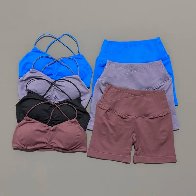 Ensemble de sport HISTELLO Vision 2 pièces pour femme : soutien-gorge de yoga à bretelles, short froncé, tenue de fitness et ensemble de yoga sans coutures.