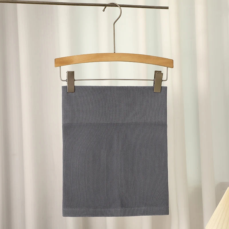 FINETOO Printemps Été Nouvelle Jupe Mini Taille Haute Élastique Noire Affinante en Tricot Court pour Femmes Professionnelles