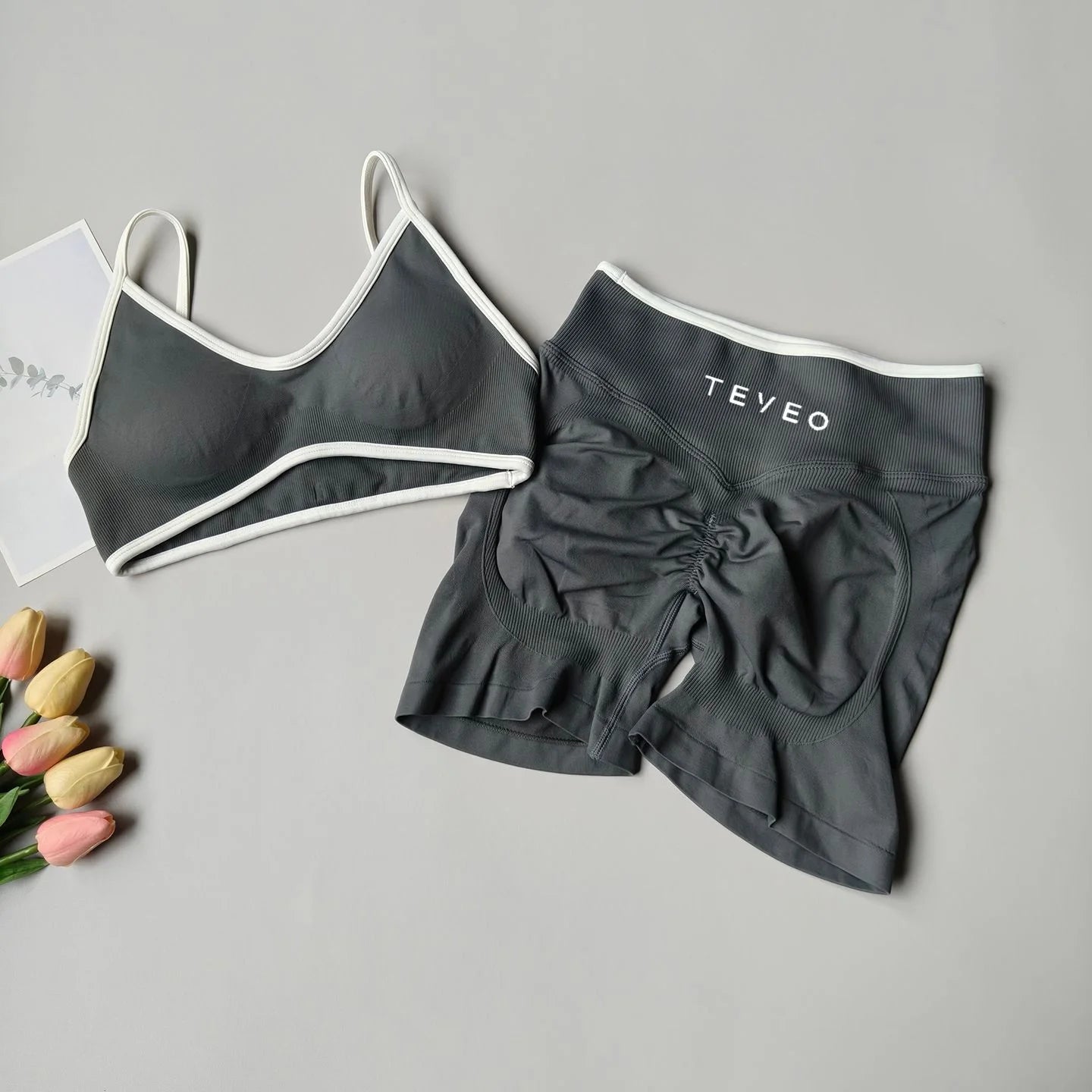 TEVEO 2pcs Women's Sports Yoga Shorts Fitness Cycling Elastic Sports Pants Ignite Sculpt Scrunch Short Yoga Bra Set leggings