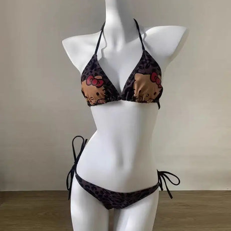 Maillot de bain Hello Kitty Sanrio imprimé léopard, 3 pièces, mignon, dos nu, pour les vacances, idéal pour les petites filles.