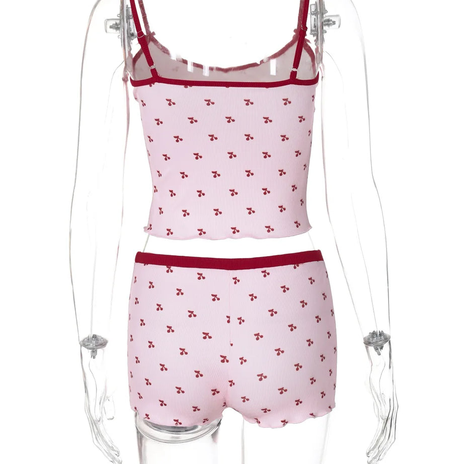 Ensemble pyjama 2 pièces Kawaii pour femme, débardeur sans manches et short à imprimé cerises, vêtement de nuit doux et confortable.