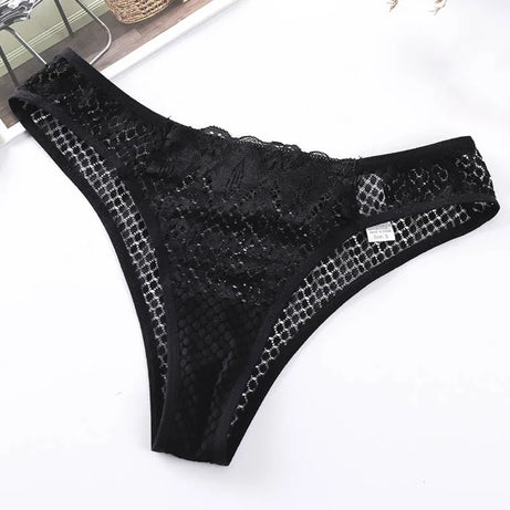 TERMEZY Culotte en dentelle sexy pour femme, taille basse, sous-vêtement transparent, string uni, lingerie douce et séduisante