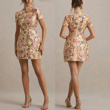 Robe courte élégante à manches courtes et col rond pour femme, ornée de sequins et de patchwork, collection printemps-été 2025. Robe de soirée décontractée et sexy pour femme cintrée.