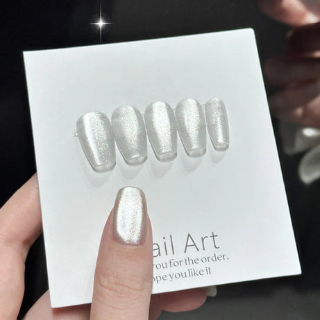 Vernis à ongles gel holographique à paillettes effet miroir blanc porcelaine, effet œil de chat, 10 ml, effet galactique magnétique, à dissoudre sous une lampe UV LED.