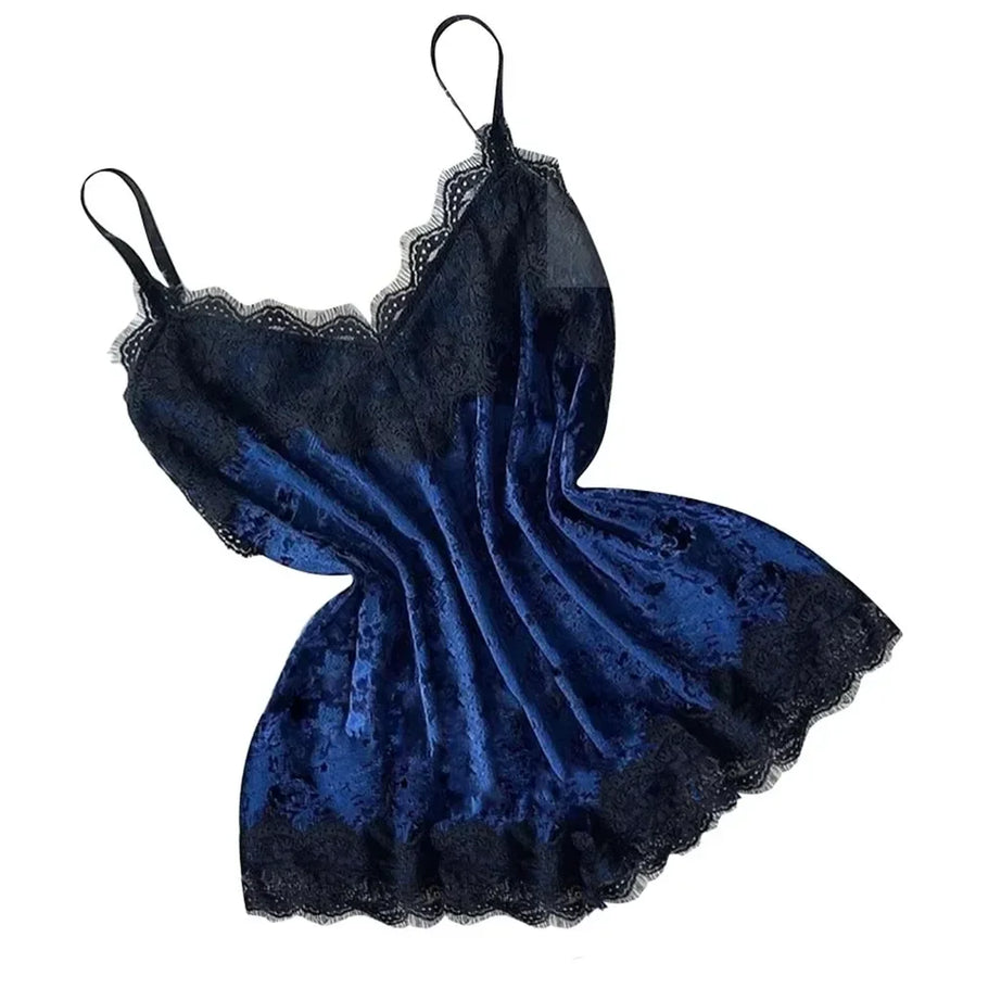 Ensemble de pyjama d'été en dentelle et satin sexy pour femme, composé d'un haut court et d'un short. Vêtement d'intérieur et de détente.