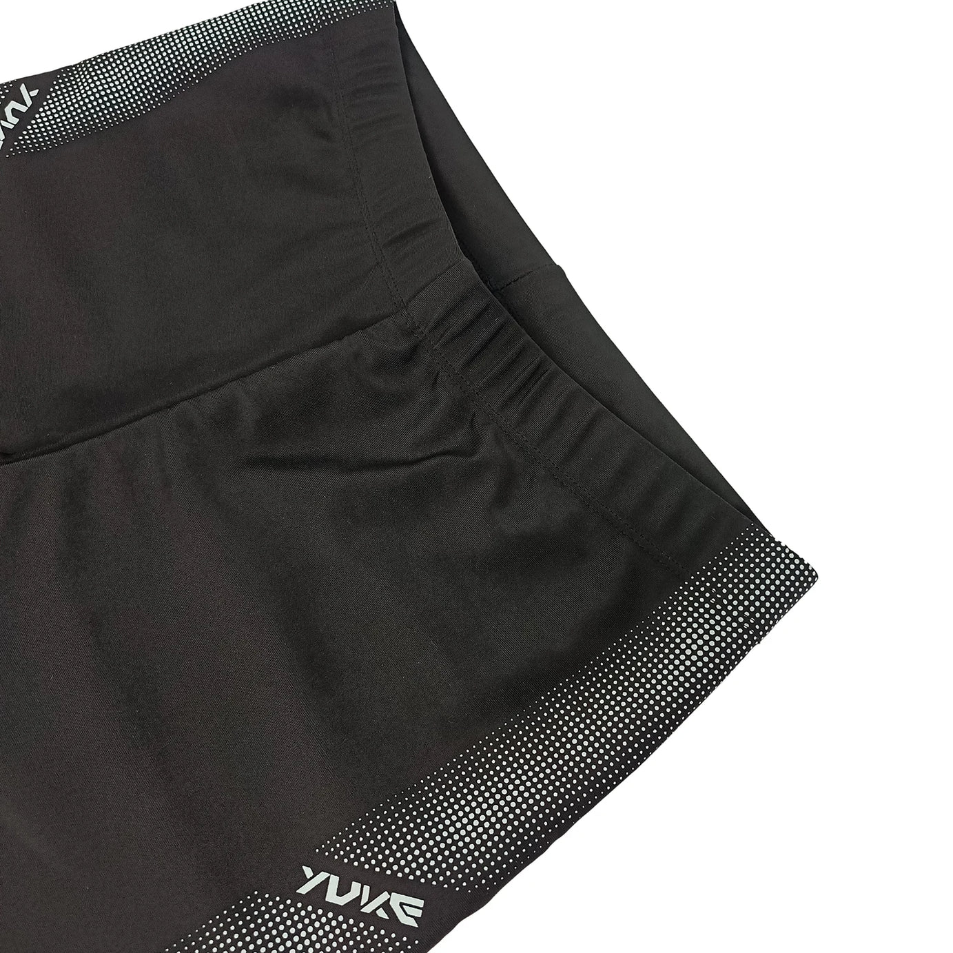Short de bain homme YUKE, taille asiatique, longueur genou, idéal pour la compétition et l'entraînement. Séchage rapide, imprimé.