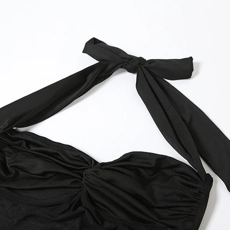 Robe maxi élégante patchwork pour femme, style classique et sexy, avec rubans transparents, dos nu et bretelles fines, coupe moulante, tendance festival et soirée.