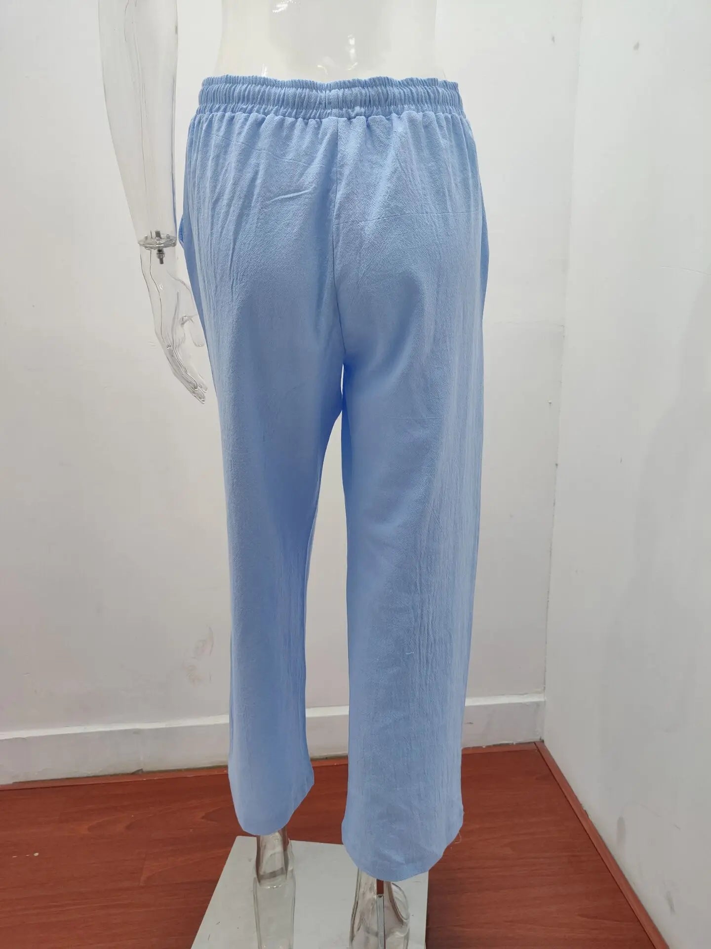 Nouveaux vêtements décontractés d'été et d'automne pour femmes en Europe, en Amérique et en Europe. Pantalons décontractés amples en coton et chanvre.