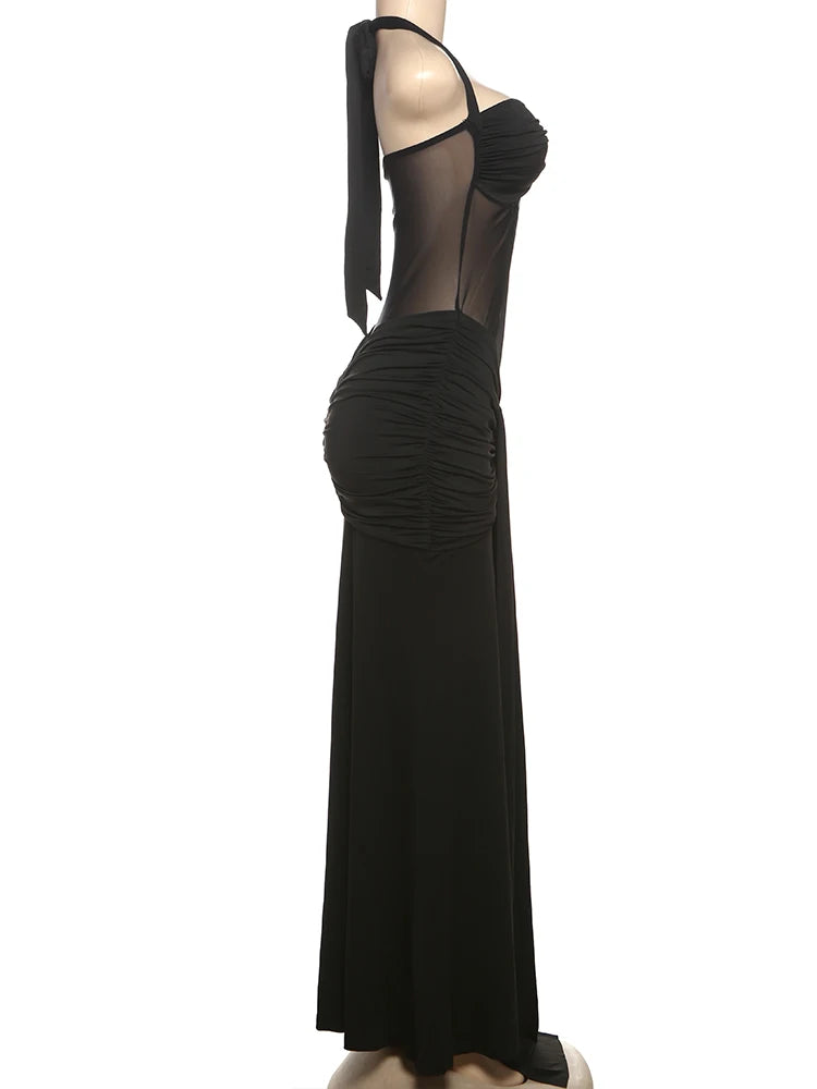 Robe maxi élégante patchwork pour femme, style classique et sexy, avec rubans transparents, dos nu et bretelles fines, coupe moulante, tendance festival et soirée.