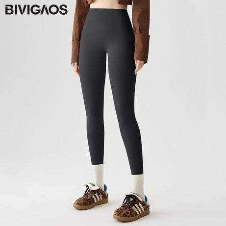 Leggings de sport et de fitness BIVIGAOS Printemps-Été, colorés, sans coutures, effet peau de requin, fins, élastiques et moulants.