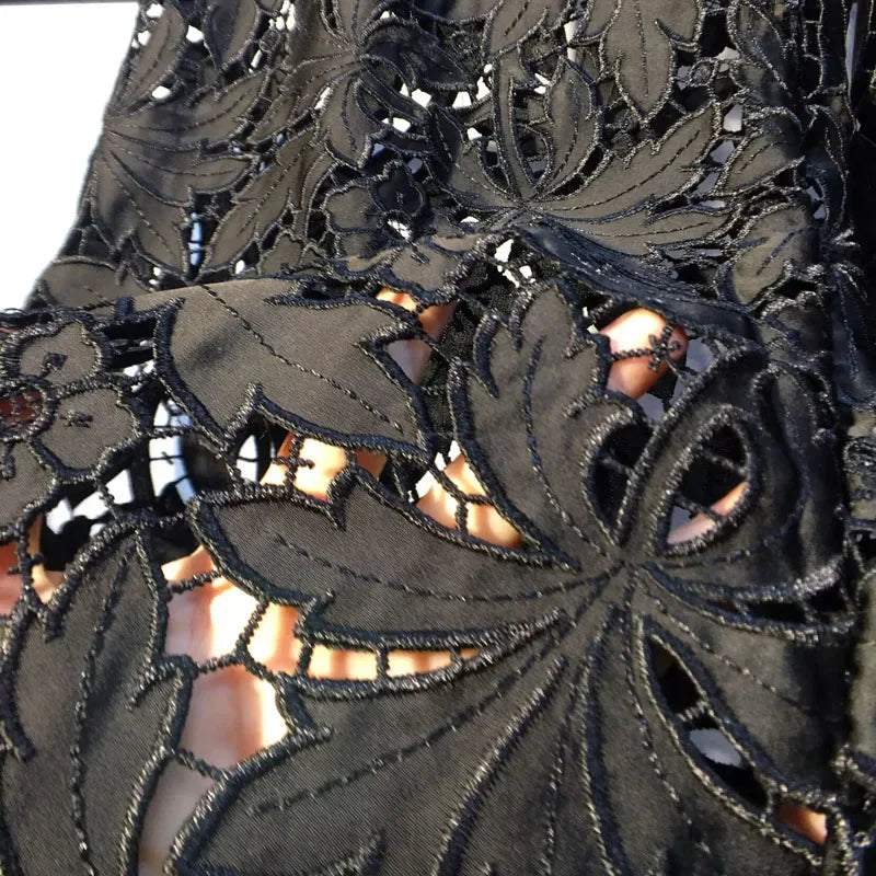Jean en dentelle ajourée européenne 2025 pour femme, été, nouveau pantalon en denim noir à dentelle, perles industrielles lourdes, empiècements en denim à motif diamant, crochet