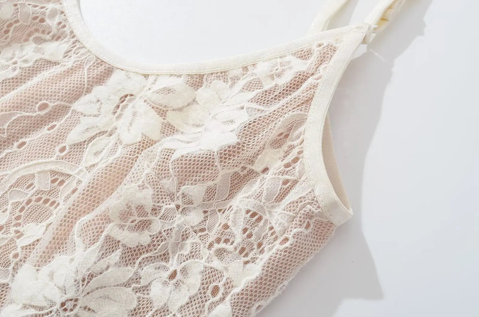 Body sexy transparente de encaje con forro, sin espalda, con tirantes finos, mono corto ajustado para mujer, monos ajustados, enterizos.
