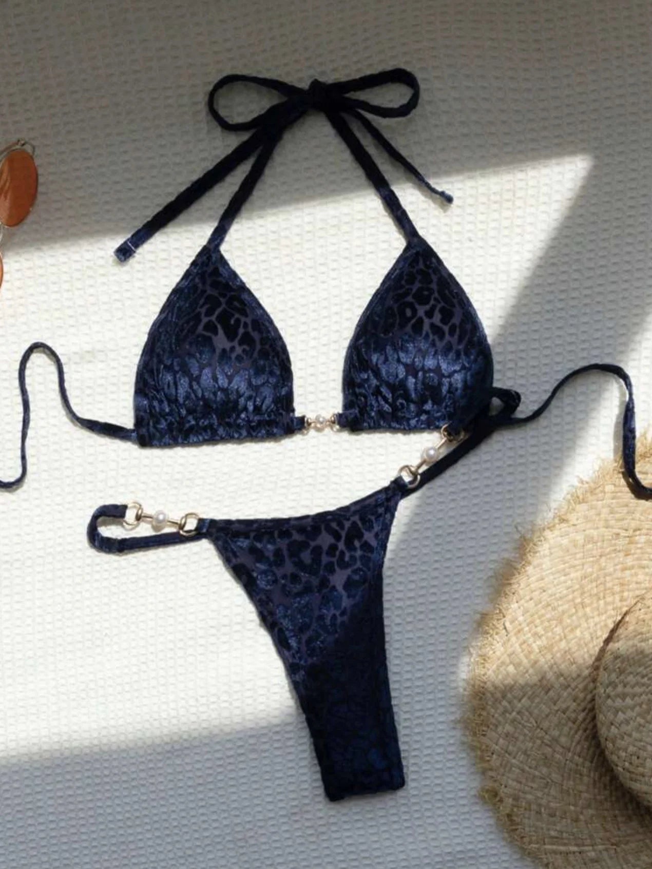 Micro bikini rose brillant 2025 Femme Sexy PU Perles Push-up String Maillot de bain été Maillot de bain bandage vacances