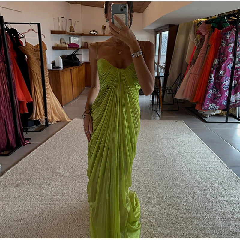 Vestidos de fiesta plisados ​​verdes 2026, nuevos vestidos de verano para mujer, sexys, sin hombros, sin espalda, con tirantes, vestidos largos lisos para mujer