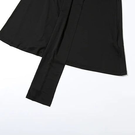 Robe maxi élégante patchwork pour femme, style classique et sexy, avec rubans transparents, dos nu et bretelles fines, coupe moulante, tendance festival et soirée.