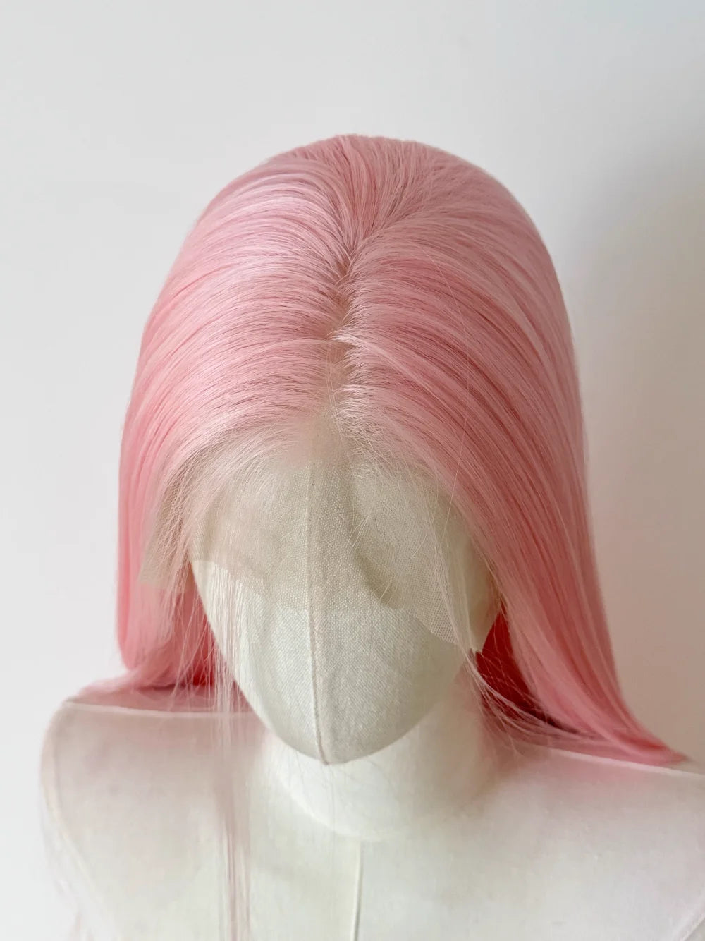 Perruque rose clair pour femme, perruque frontale en dentelle 13x4, 66 cm de long, lisse, en fibres synthétiques douces et naturelles résistantes à la chaleur, perruque cosplay