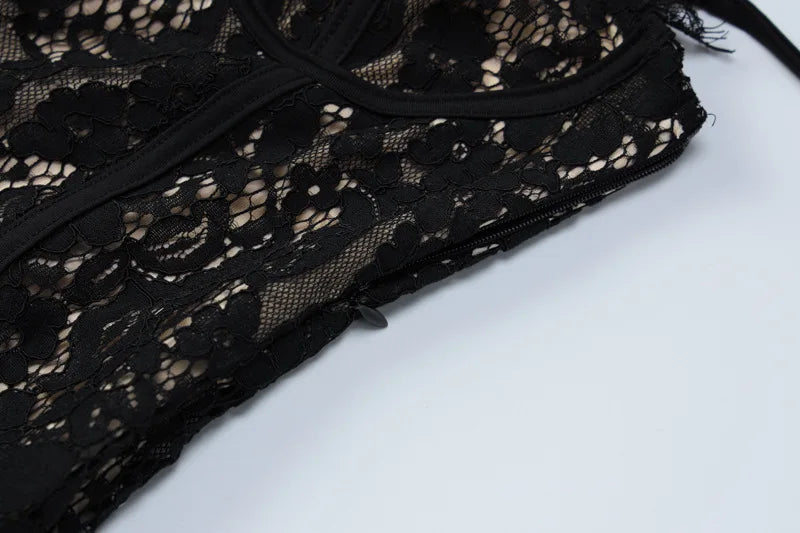 Robe mini moulante à bretelles en dentelle Dulzura été 2024 pour femme, style streetwear sexy, idéale pour les soirées et les clubs. Livraison directe. Vêtements style années 2000.