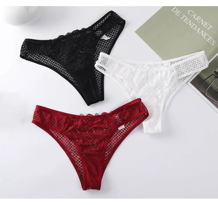 TERMEZY Culotte en dentelle sexy pour femme, taille basse, sous-vêtement transparent, string uni, lingerie douce et séduisante
