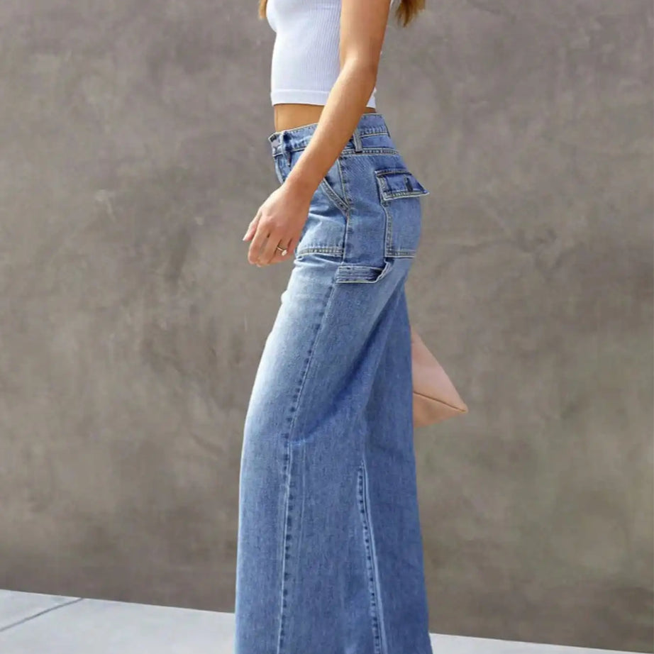 Jean bleu clair à jambes larges et jambes droites pour femme - Un pantalon en denim élégant et confortable pour un look tendance sans effort