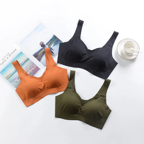 Soutien-gorge sans coutures en soie glacée pour femme (collection 2024), coussinets amovibles, effet push-up, brassière de yoga respirante, sans armatures.
