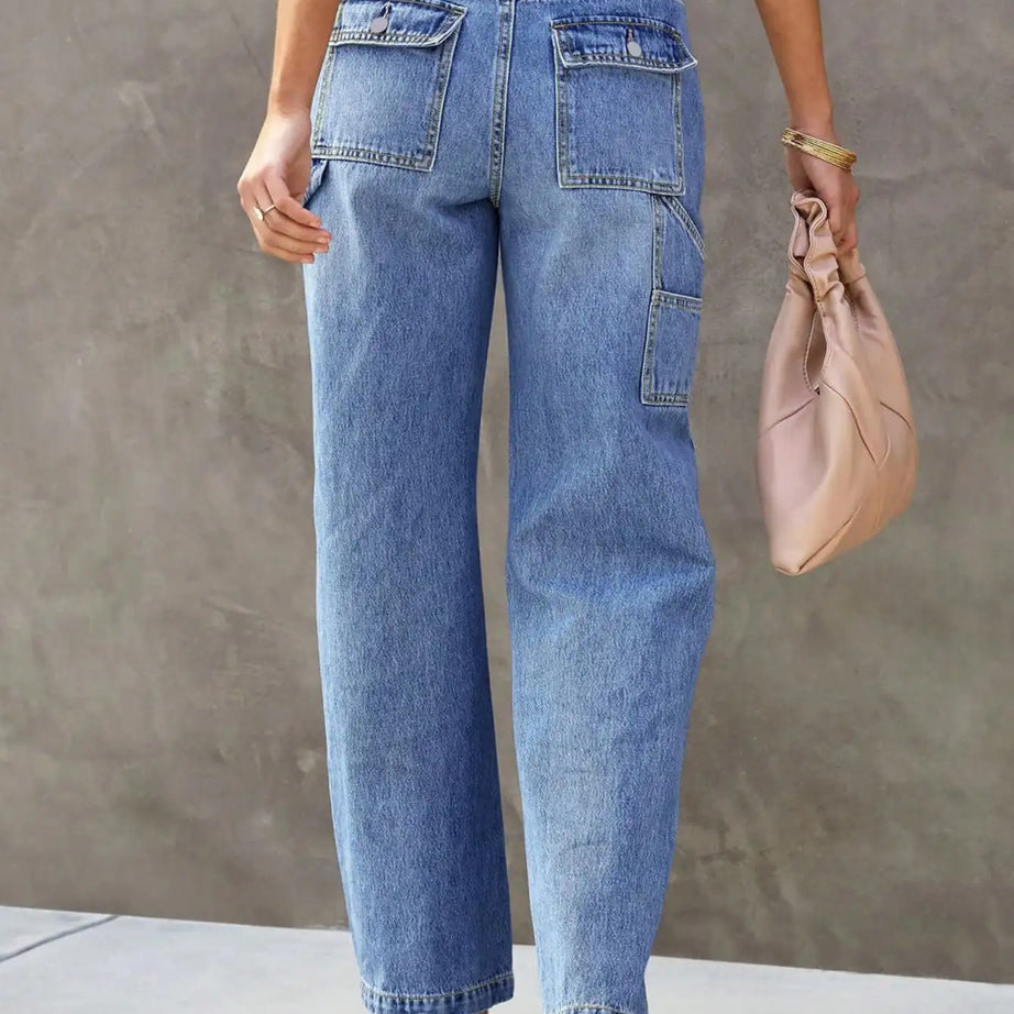 Jean bleu clair à jambes larges et jambes droites pour femme - Un pantalon en denim élégant et confortable pour un look tendance sans effort