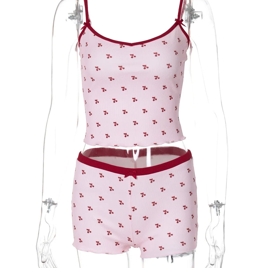 Ensemble pyjama 2 pièces Kawaii pour femme, débardeur sans manches et short à imprimé cerises, vêtement de nuit doux et confortable.