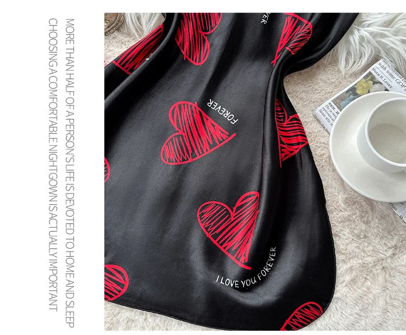 Nuisette en satin à imprimé lèvres rouges pour la Saint-Valentin, mini-robe de nuit dos nu à col en V, vêtements de nuit pour femmes