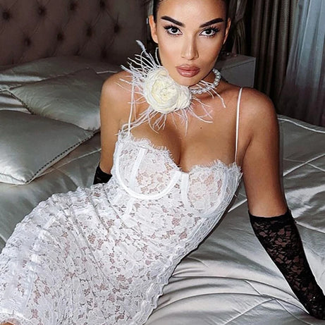 Robe mini moulante à bretelles en dentelle Dulzura été 2024 pour femme, style streetwear sexy, idéale pour les soirées et les clubs. Livraison directe. Vêtements style années 2000.
