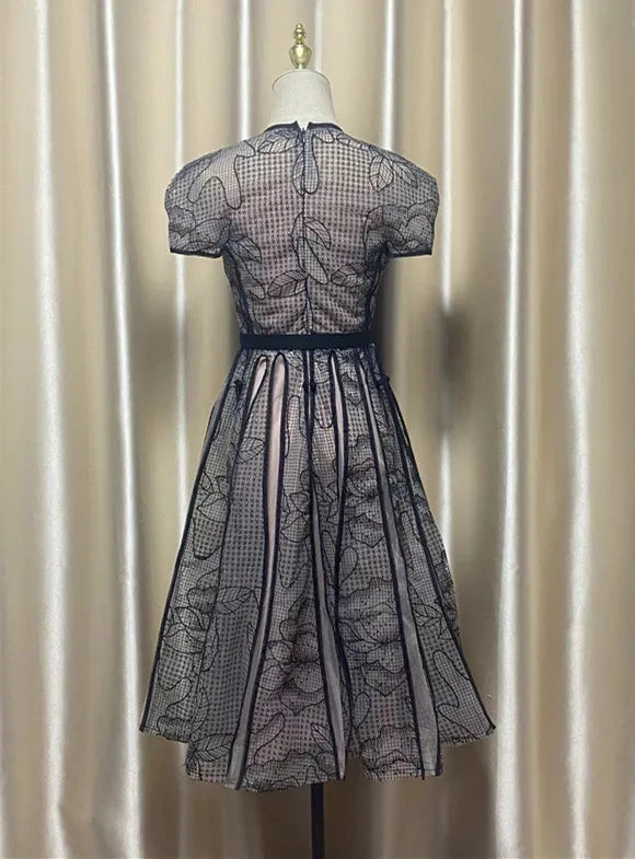 Robe DEAT élégante à col rond, broderie, patchwork de gaze, coupe trapèze, unie, robe de soirée femme printemps 2026, nouvelle mode 35Z927