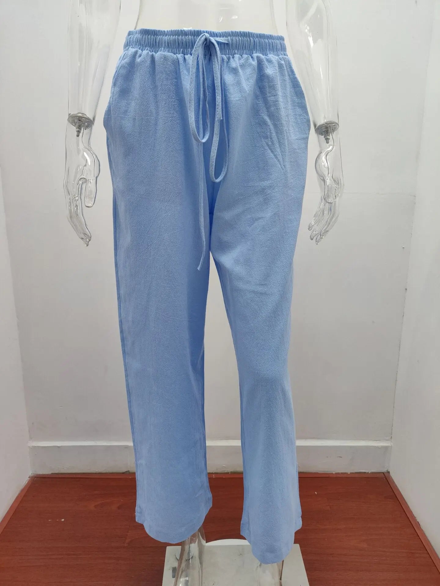 Nouveaux vêtements décontractés d'été et d'automne pour femmes en Europe, en Amérique et en Europe. Pantalons décontractés amples en coton et chanvre.