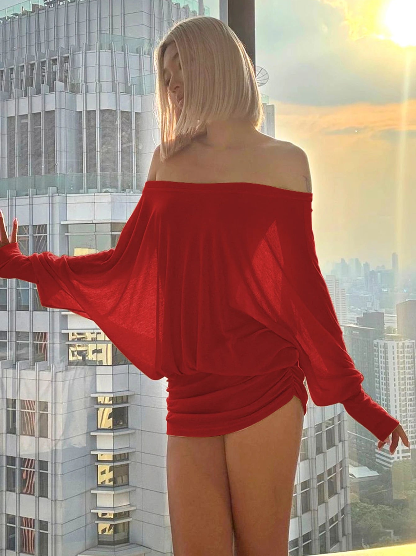 Robe mini Dulzura à épaules dénudées et manches longues, ornée de patchwork froncé, pour femme, tenue sexy, élégante et décontractée idéale pour les soirées et les clubs, printemps-été.