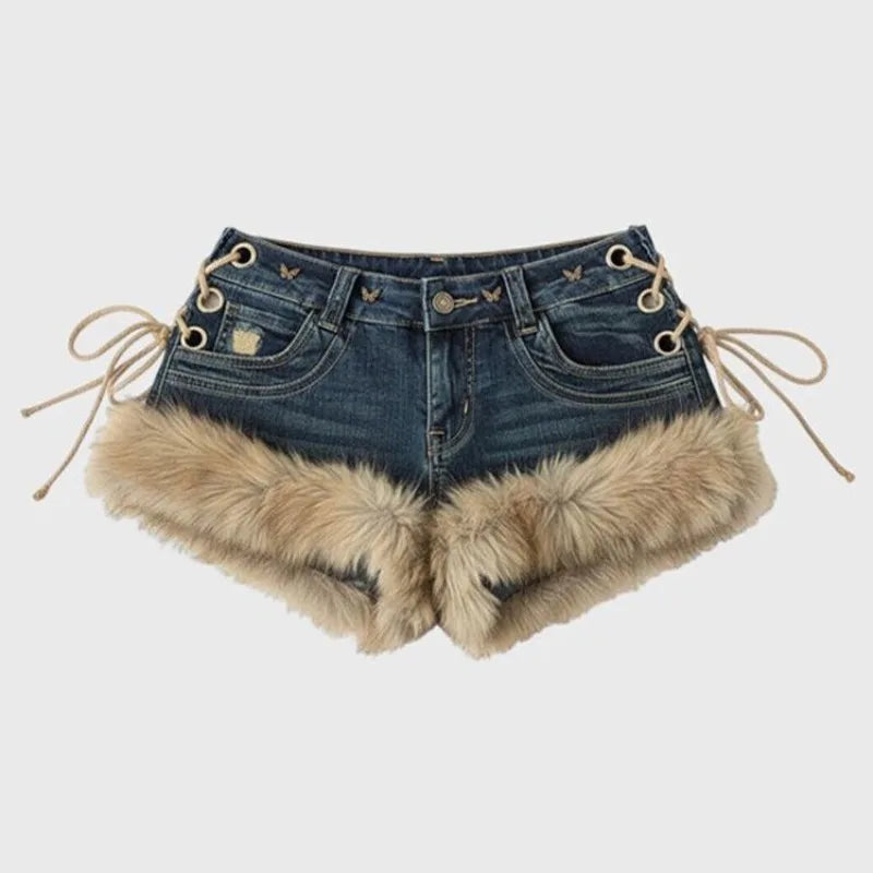 Pantalones cortos vaqueros de invierno para mujer con diseño retro, esponjosos, estilo Y2K, de talle bajo y tirantes ajustados.