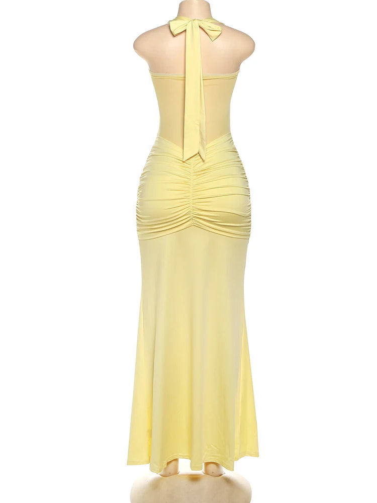 Robe maxi élégante patchwork pour femme, style classique et sexy, avec rubans transparents, dos nu et bretelles fines, coupe moulante, tendance festival et soirée.