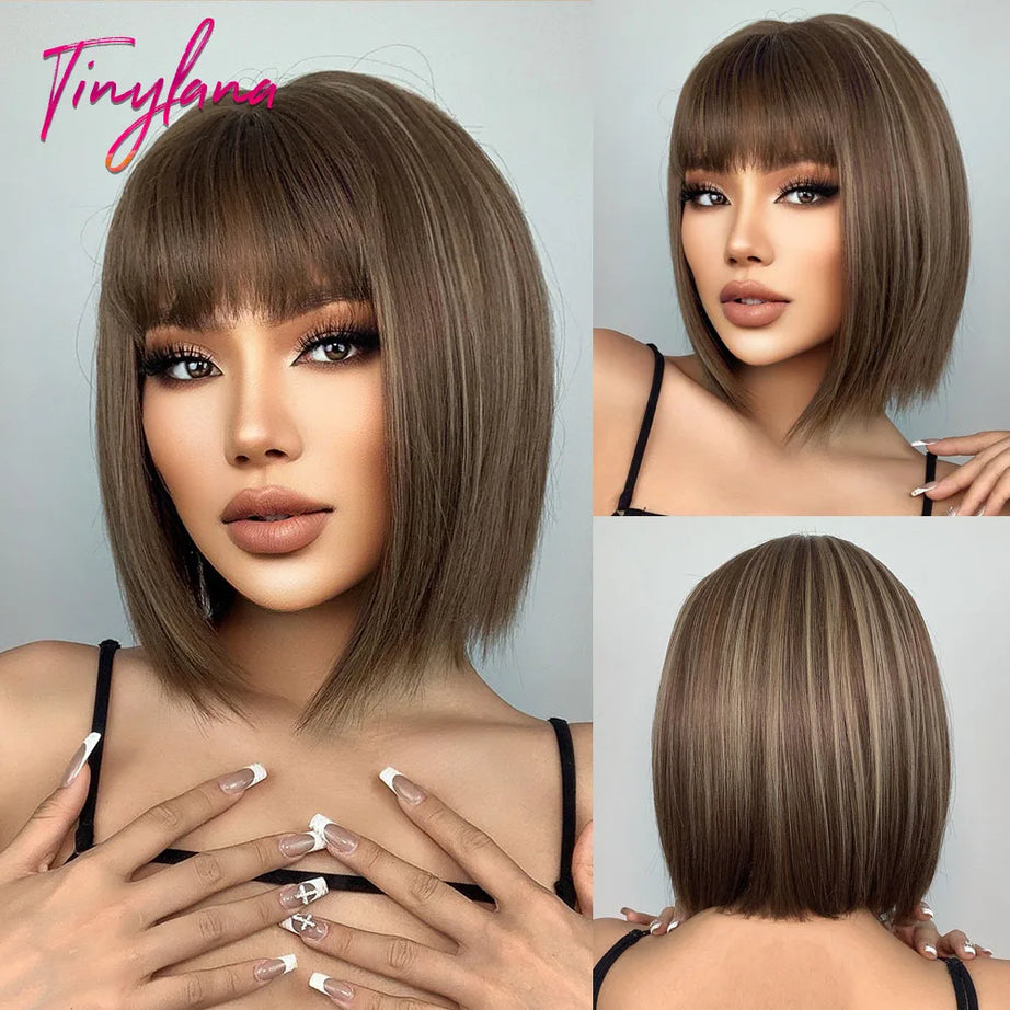 Perruque synthétique blanche, blonde et grise avec frange, coupe courte et lisse, idéale pour le cosplay et le quotidien. Cheveux naturels et résistants à la chaleur.