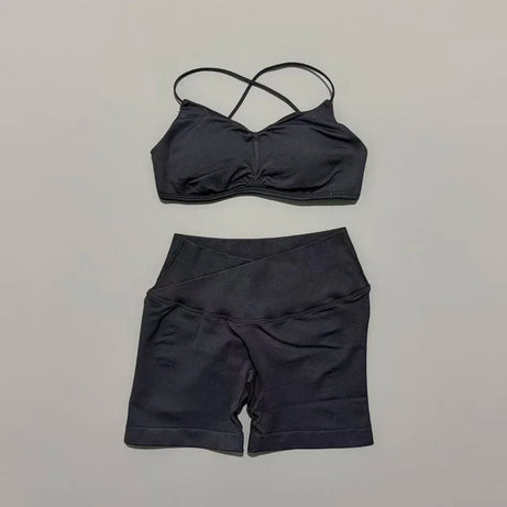 Ensemble de sport HISTELLO Vision 2 pièces pour femme : soutien-gorge de yoga à bretelles, short froncé, tenue de fitness et ensemble de yoga sans coutures.