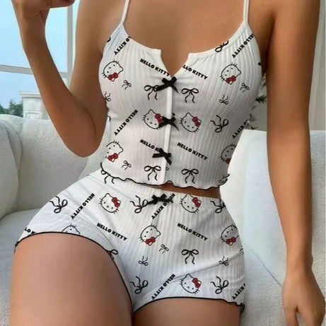 Ensemble pyjama short à bretelles courtes Spice Girl, nouveau dessin animé Hello Kitty, débardeur fin, short, idéal pour se détendre à l'extérieur.
