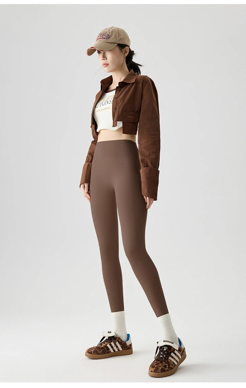 Leggings de sport et de fitness BIVIGAOS Printemps-Été, colorés, sans coutures, effet peau de requin, fins, élastiques et moulants.