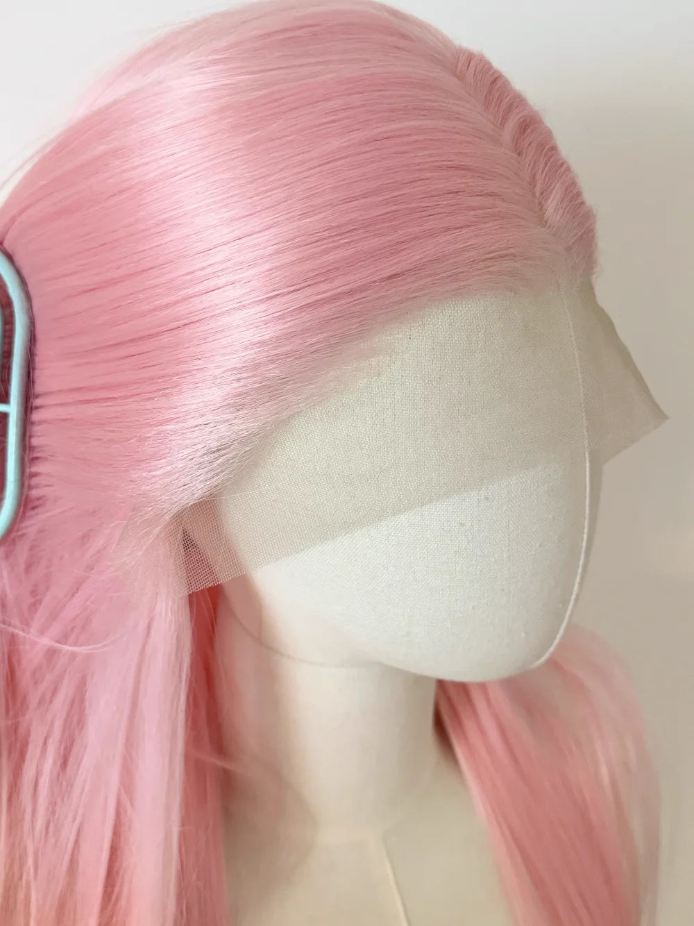 Perruque rose clair pour femme, perruque frontale en dentelle 13x4, 66 cm de long, lisse, en fibres synthétiques douces et naturelles résistantes à la chaleur, perruque cosplay