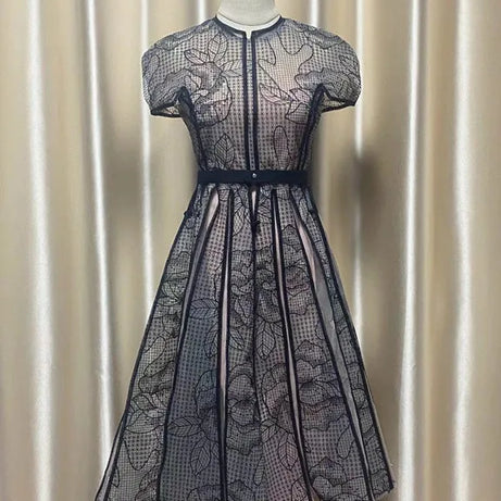 Robe DEAT élégante à col rond, broderie, patchwork de gaze, coupe trapèze, unie, robe de soirée femme printemps 2026, nouvelle mode 35Z927