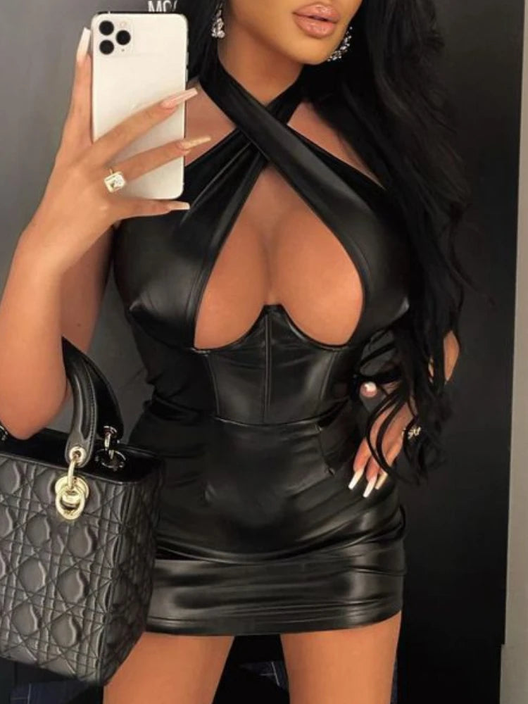 Robe moulante sexy épaules dénudées, décolleté plongeant, en similicuir, sans manches, idéale pour une soirée en club ou une sortie en boîte.